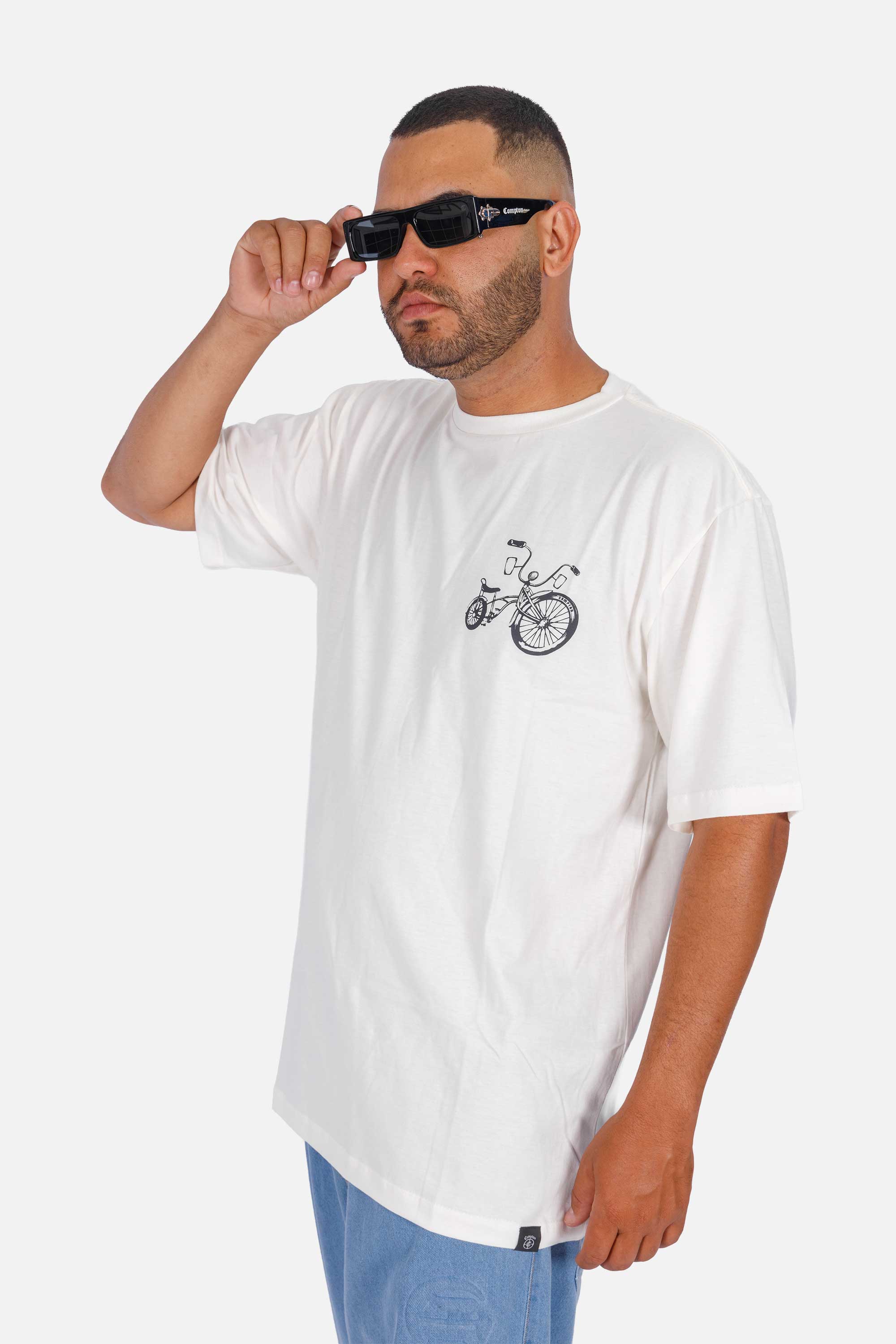 Camiseta Compton Oversized Lowbike Legacy Off White