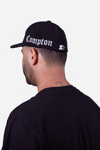 Boné Aba Curva Collab Starter X Compton Logo Fechado FlexFit Preto