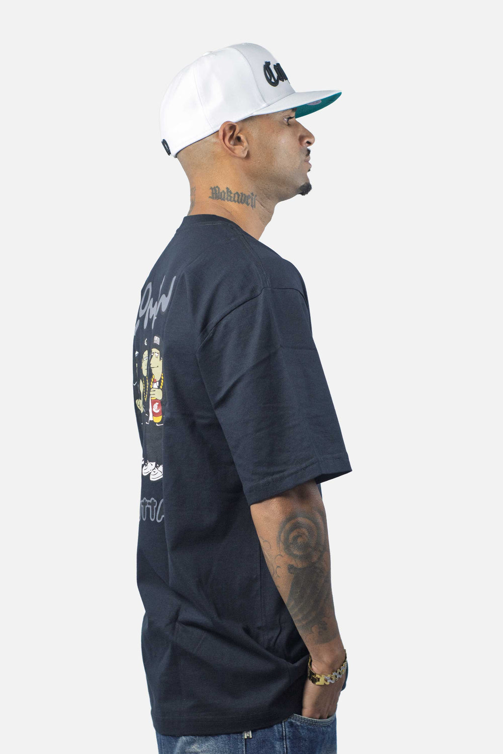 Camiseta Compton Oversized Straigh Outta Preta