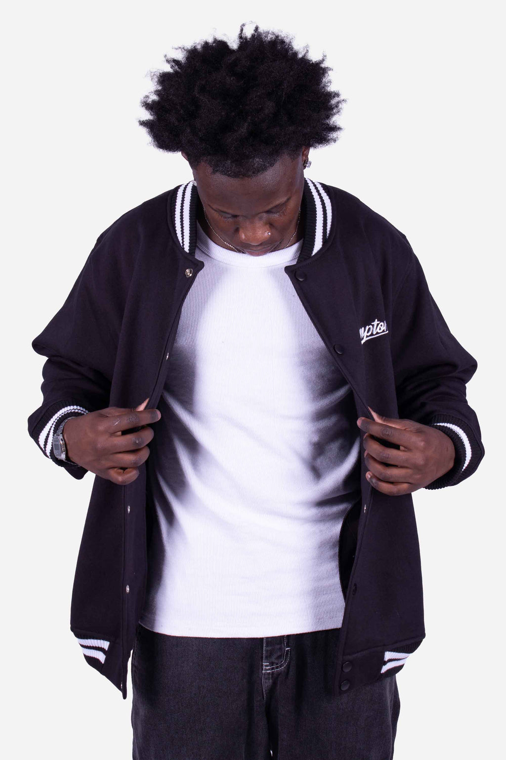 Jaqueta Compton college Bordada Preta