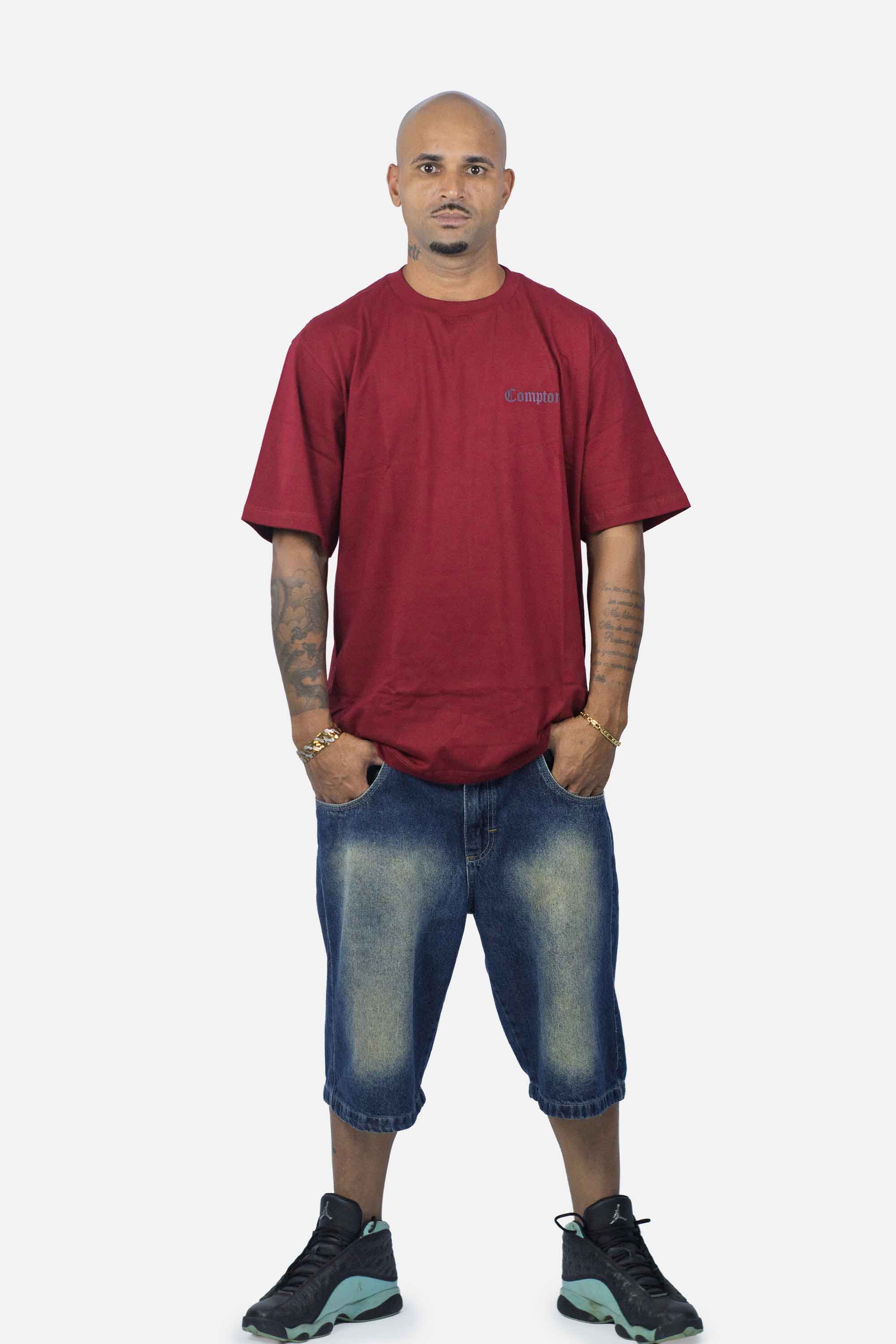 Camiseta Compton Oversized Refletiva Luminous Vinho