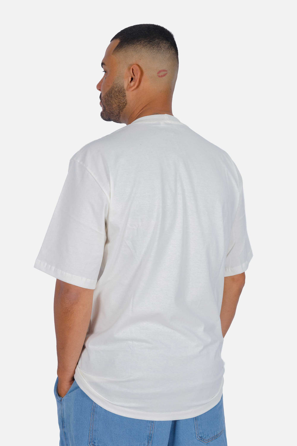 Camiseta Compton Oversized Classic Off White