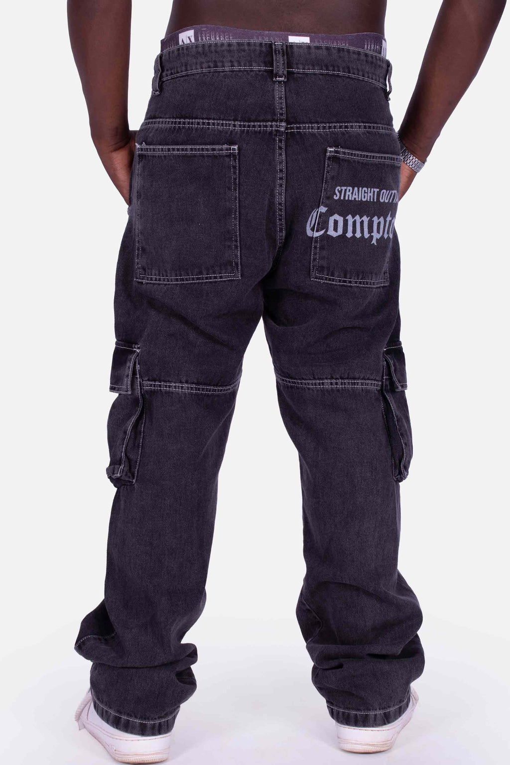 Calça Jeans Cargo Compton Straight Outta Black