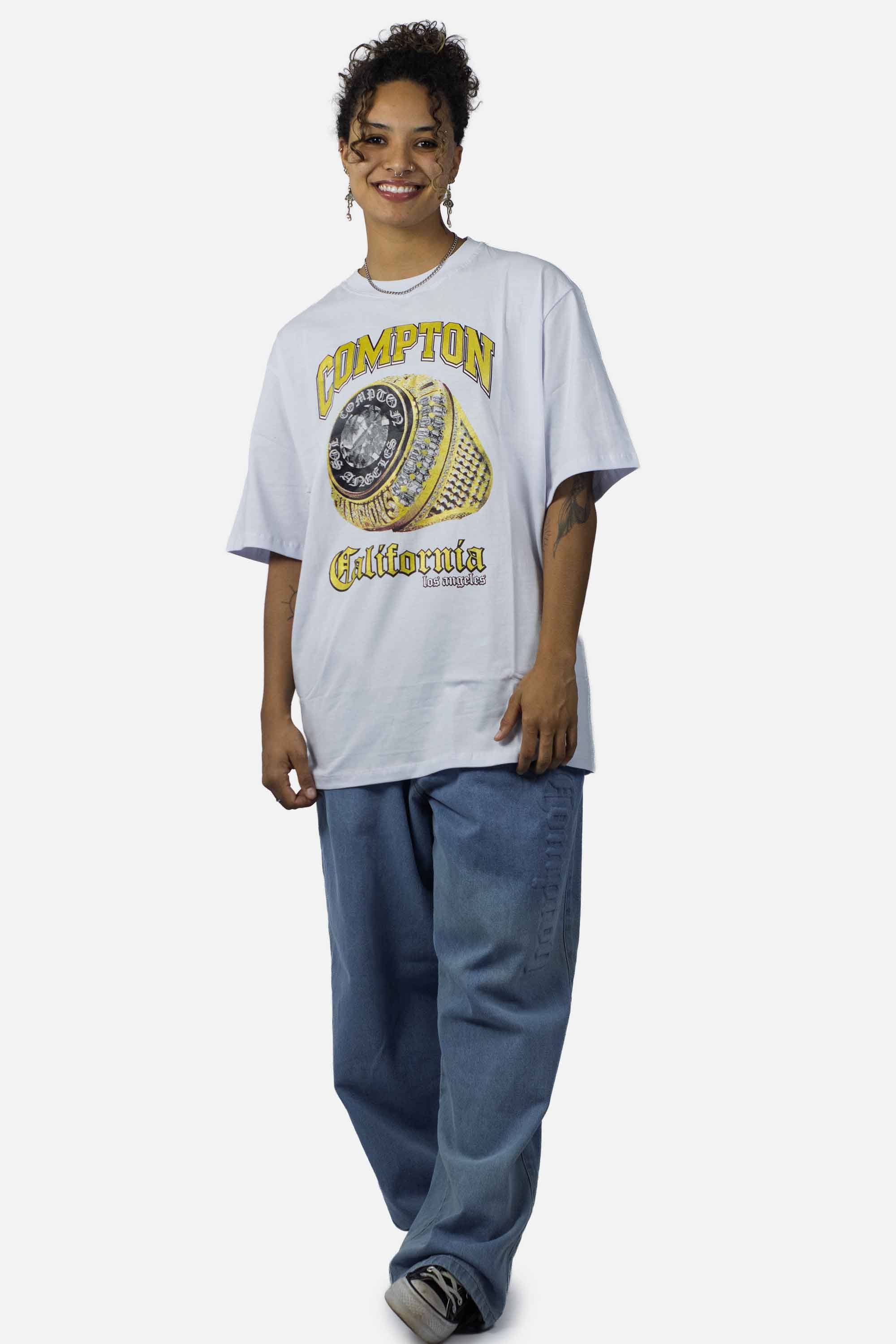 Camiseta Compton Oversized Champion Rings Branca