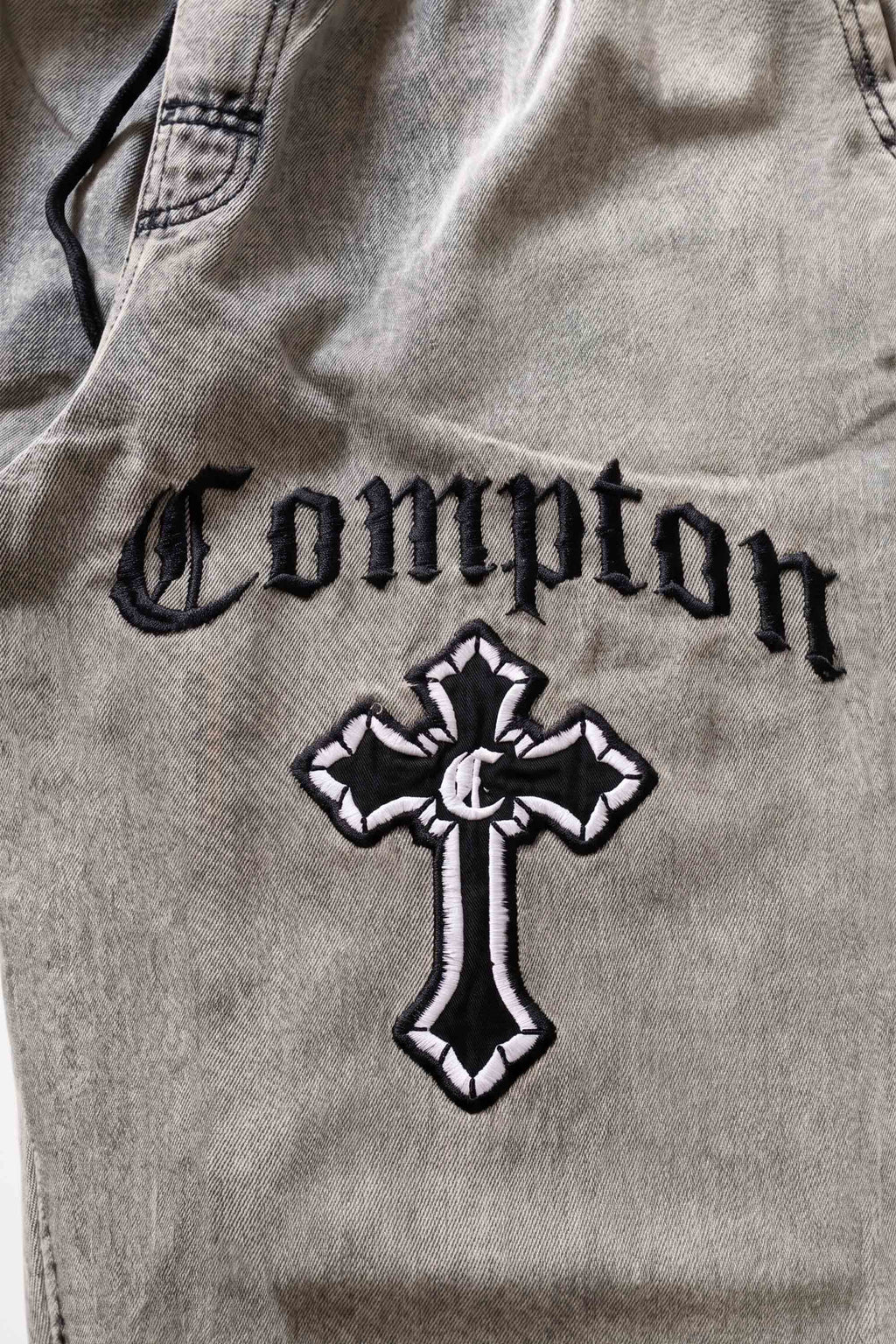 Calça Jeans Baggy Compton Thigh Cross Marmorizada