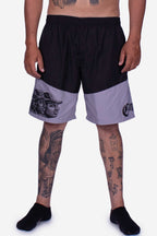 Bermuda Compton Tactel Gangsta Woodcut Preto/Cinza