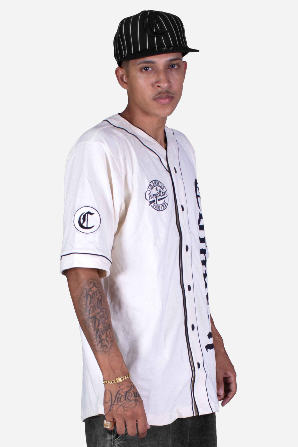 Camisa De Botão Baseball Compton Logo Off White - COMPTON
