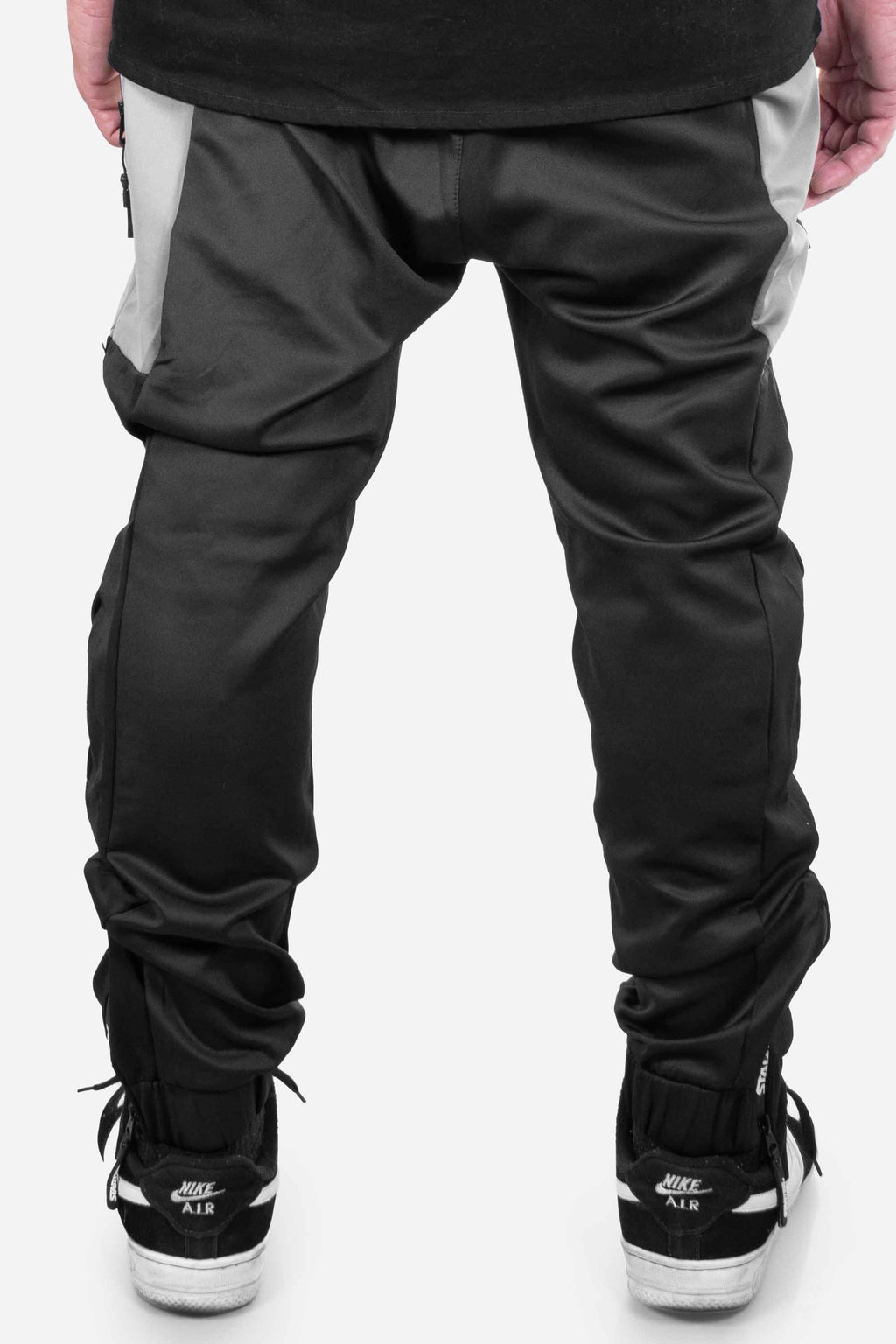 Calça Jogger Collab Starter x Compton Training Sintética - Preta com Recortes Cinza