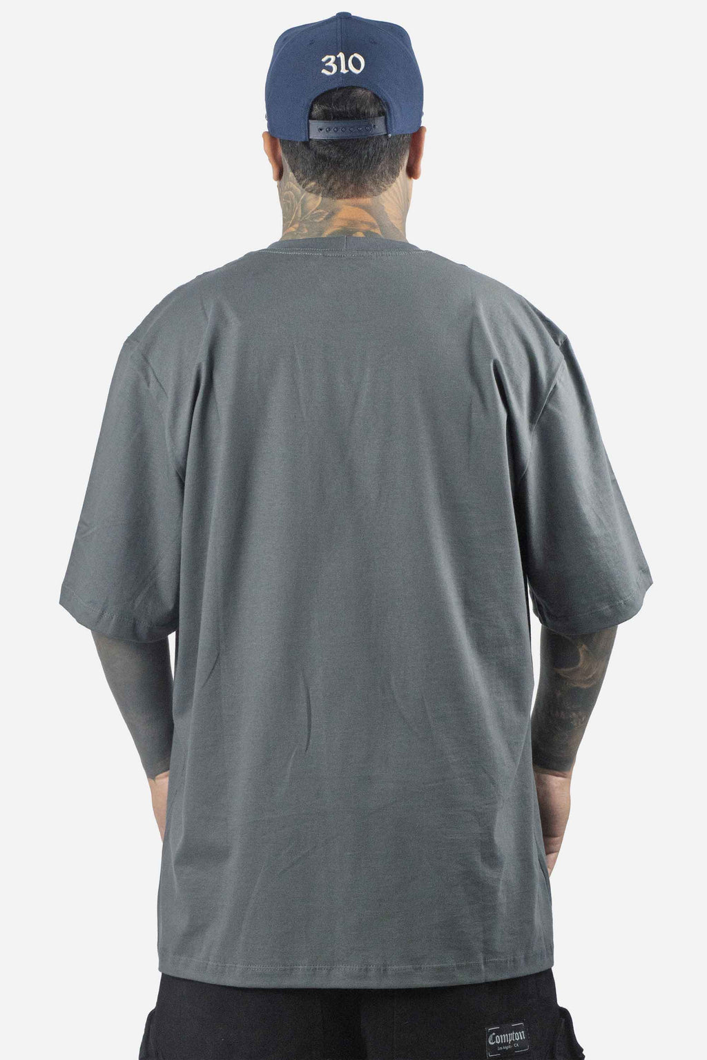 Camiseta Compton Oversized Classic Cinza