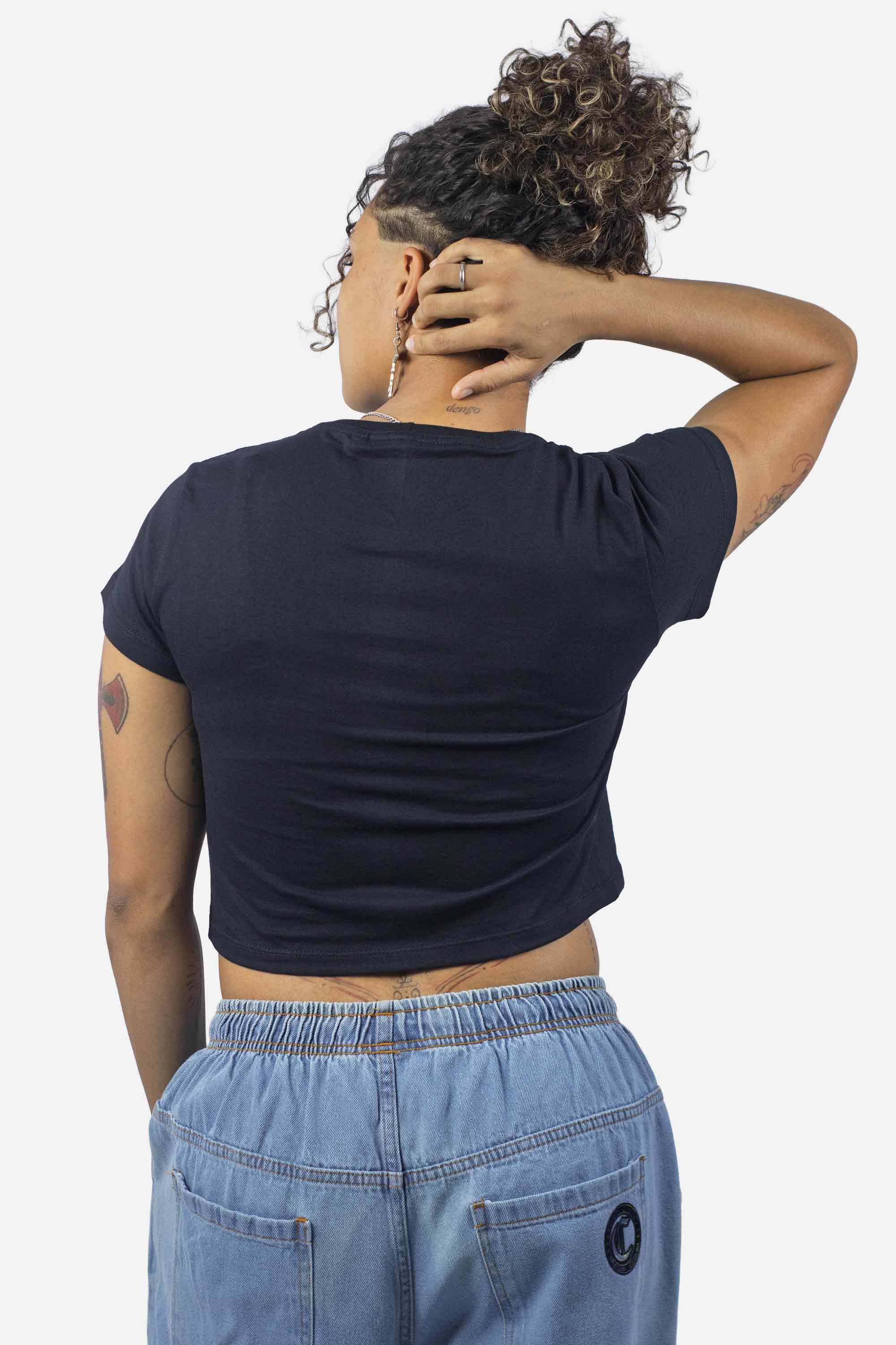 Cropped Compton Relevo 3D Preto