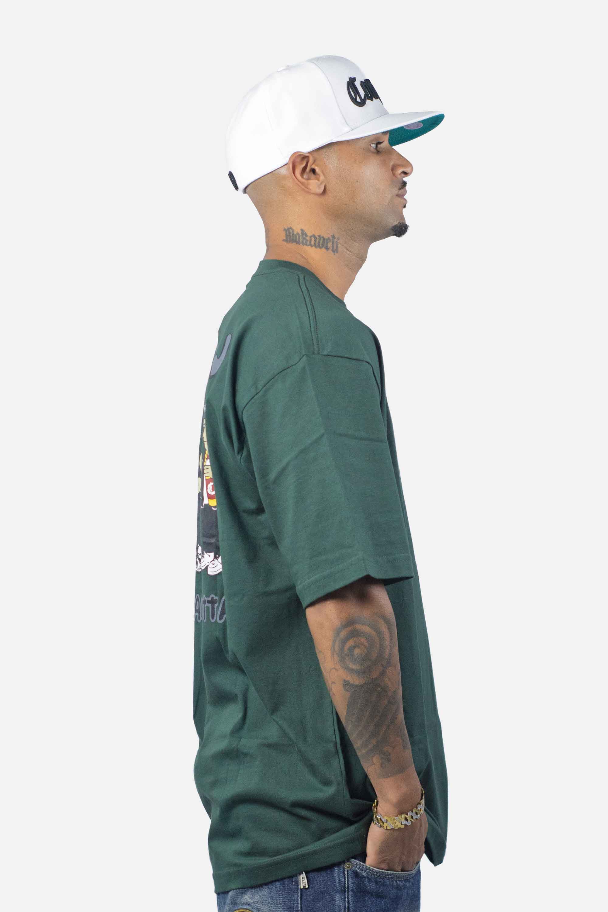 Camiseta Compton Oversized Straigh Outta Verde Militar