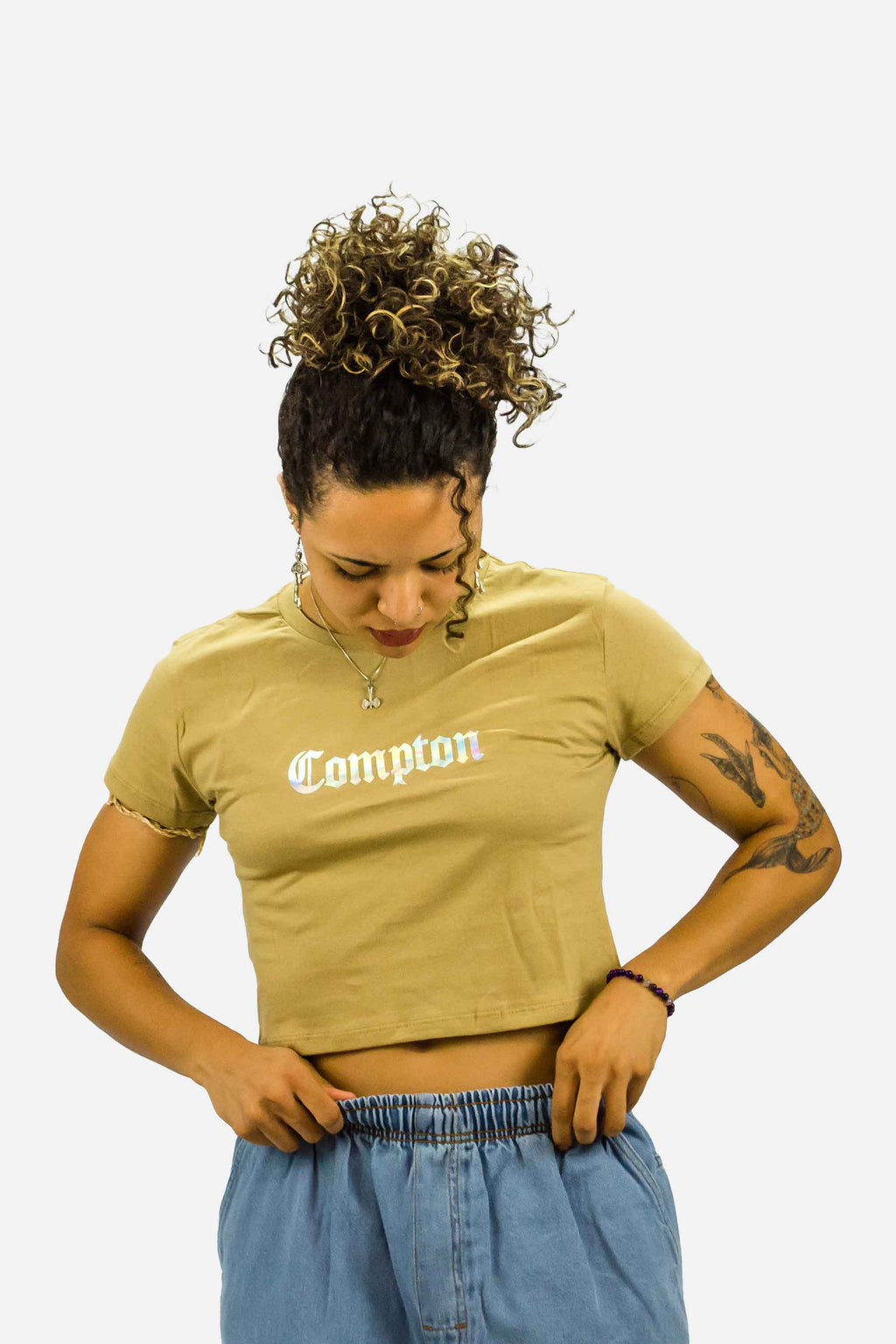 Cropped Compton Logo holográfico Caqui