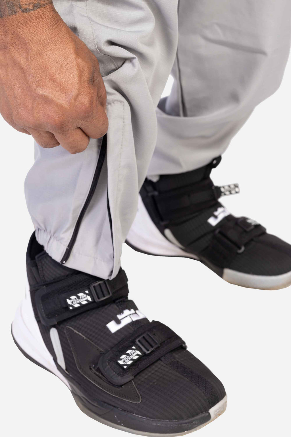 Calça Cargo Compton Ripstop Com Zíper Cinza