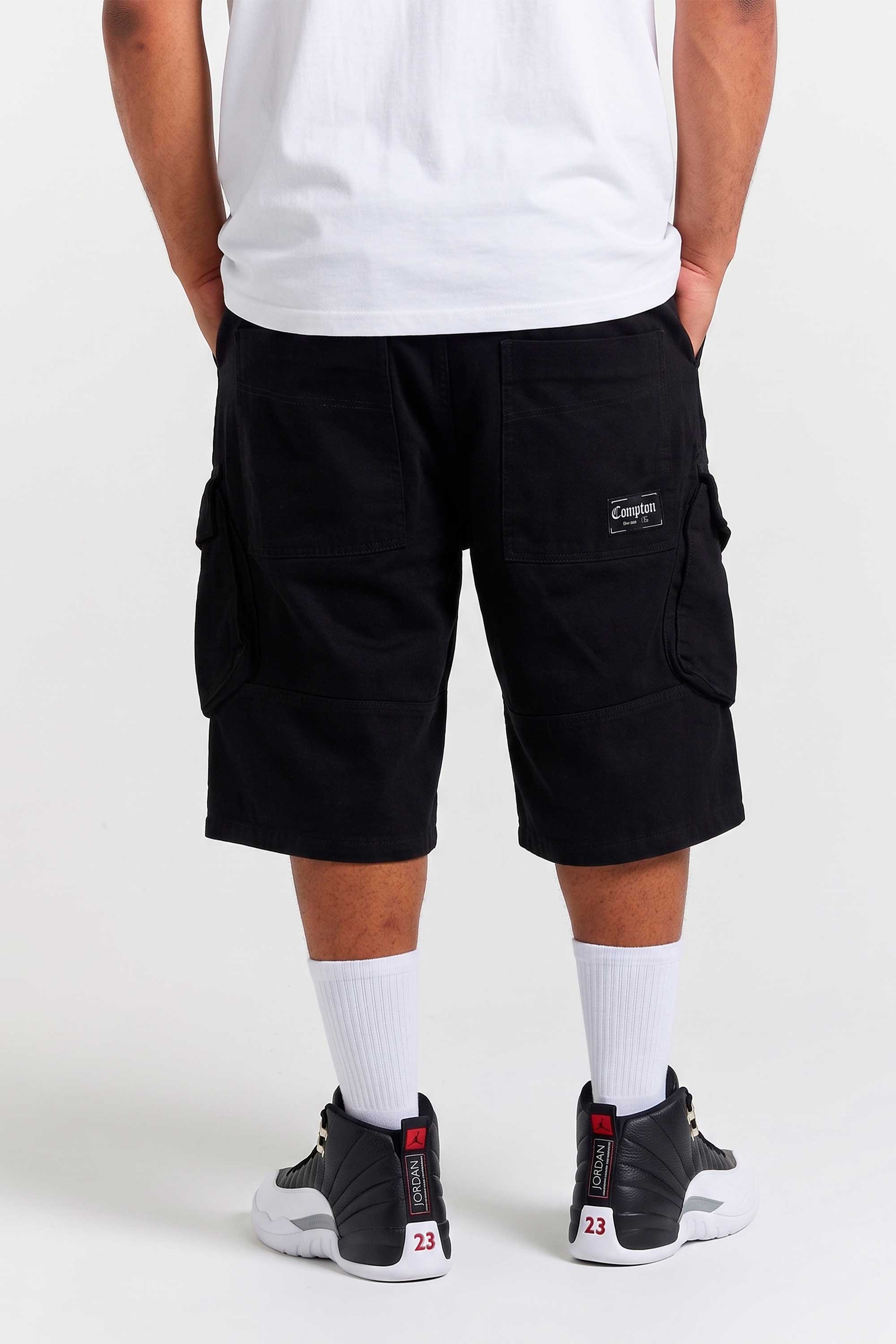 Bermuda Jeans Compton Bolso Bordado Inclinado Fole Preta