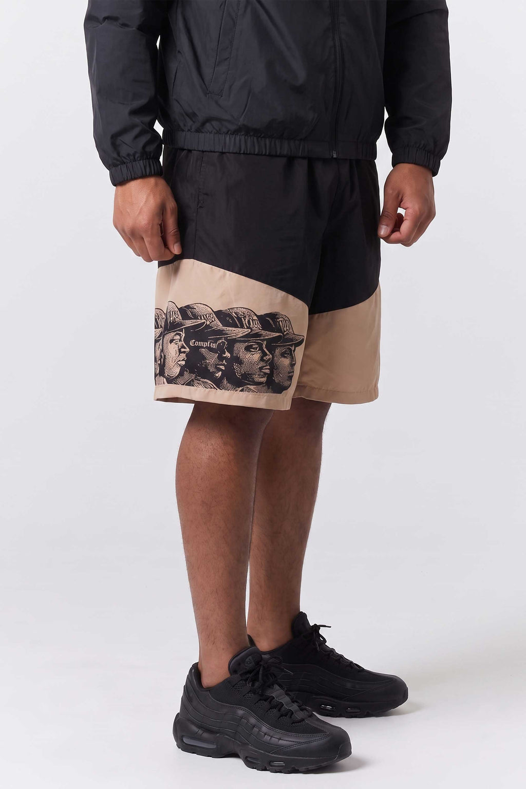 Bermuda Compton Tactel Gangsta Woodcut Preto/Caqui