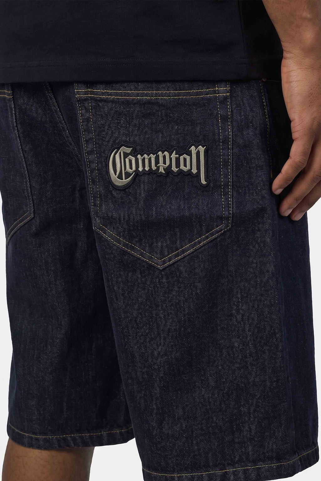 Bermuda Jeans Compton Black Five Poket