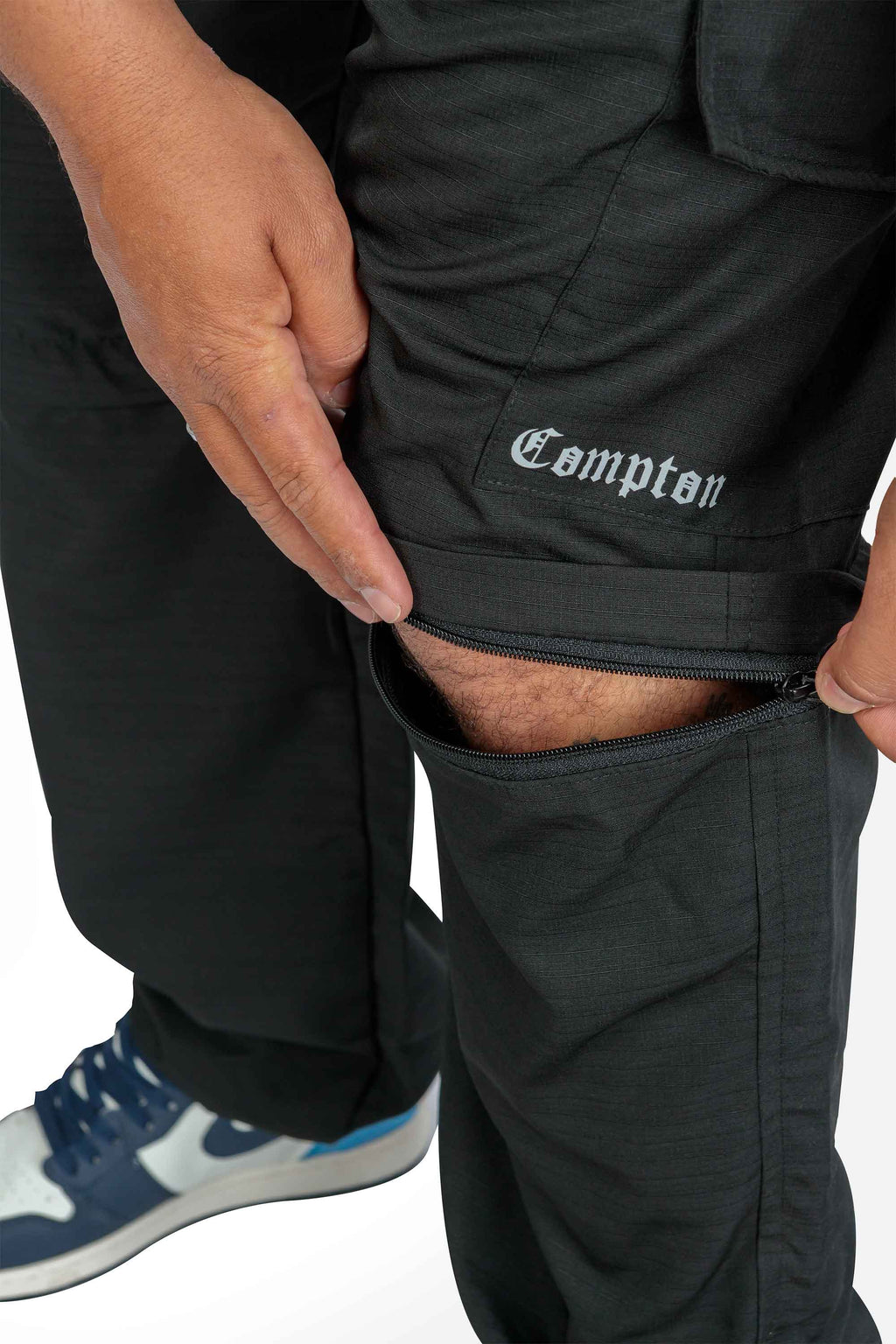 Calça Cargo Compton Vira Bermuda Preta