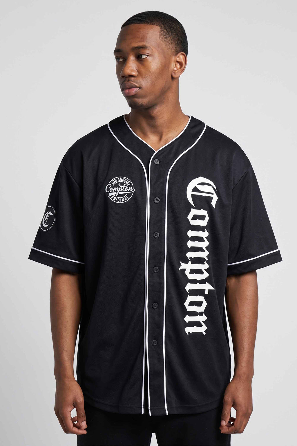 Kit Compton: Camiseta Baseball + Boné Dad Hat Baseball Preto