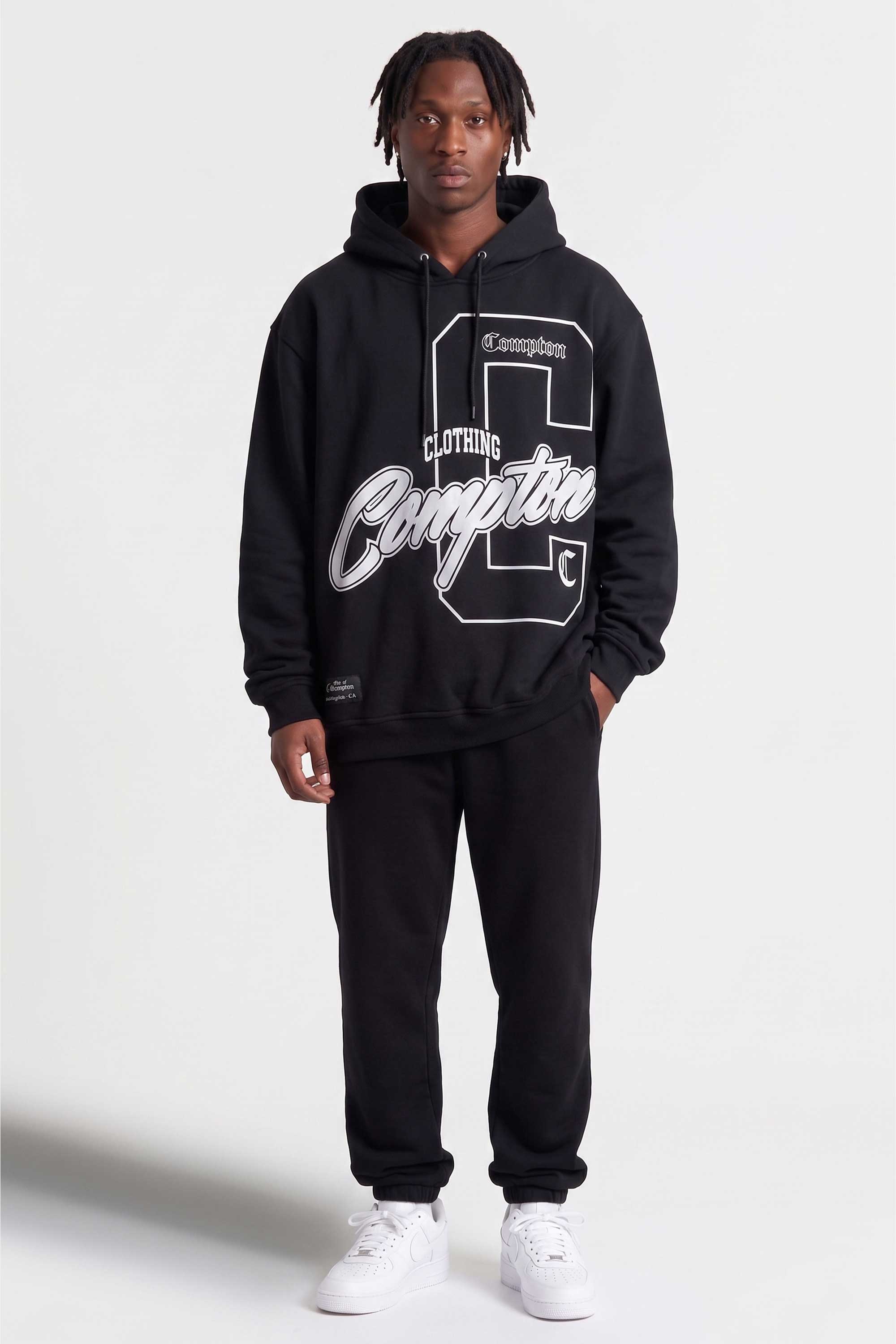 Moletom Compton Canguru - Conforto e Estilo em Preto – COMPTON