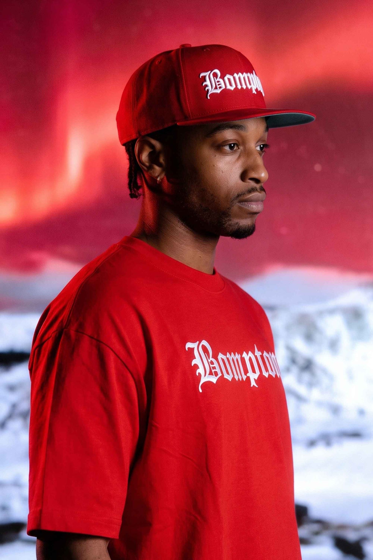 Kit Compton: Camiseta Oversized Bompton + Boné Aba Reta Snapback Bompton Vermelho