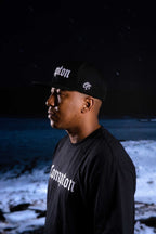 Kit Compton: Camiseta Oversized Compton + Boné Aba Reta Snapback Compton Preto