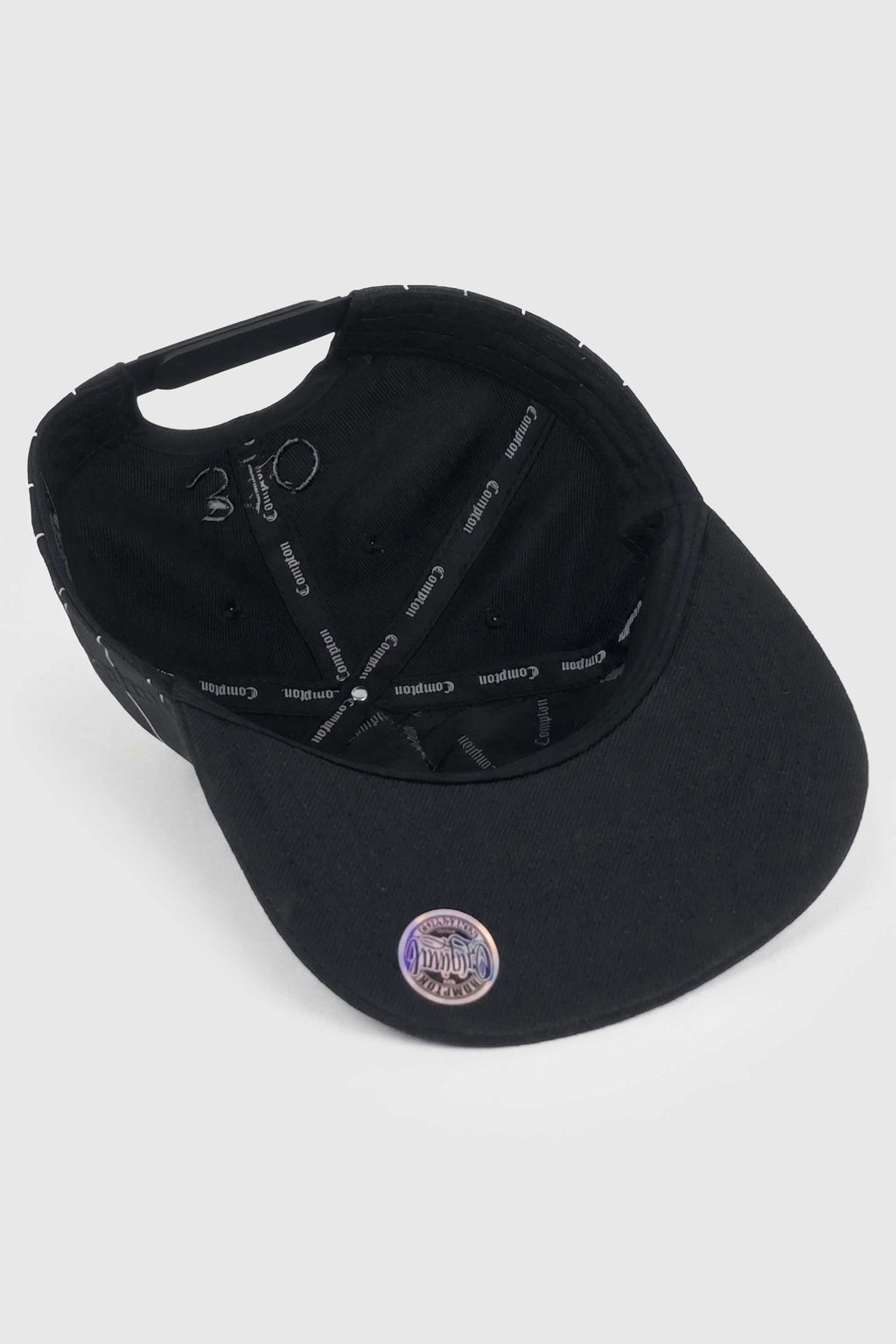 Boné Compton Aba Reta Snapback Logo Pinstripe Preto
