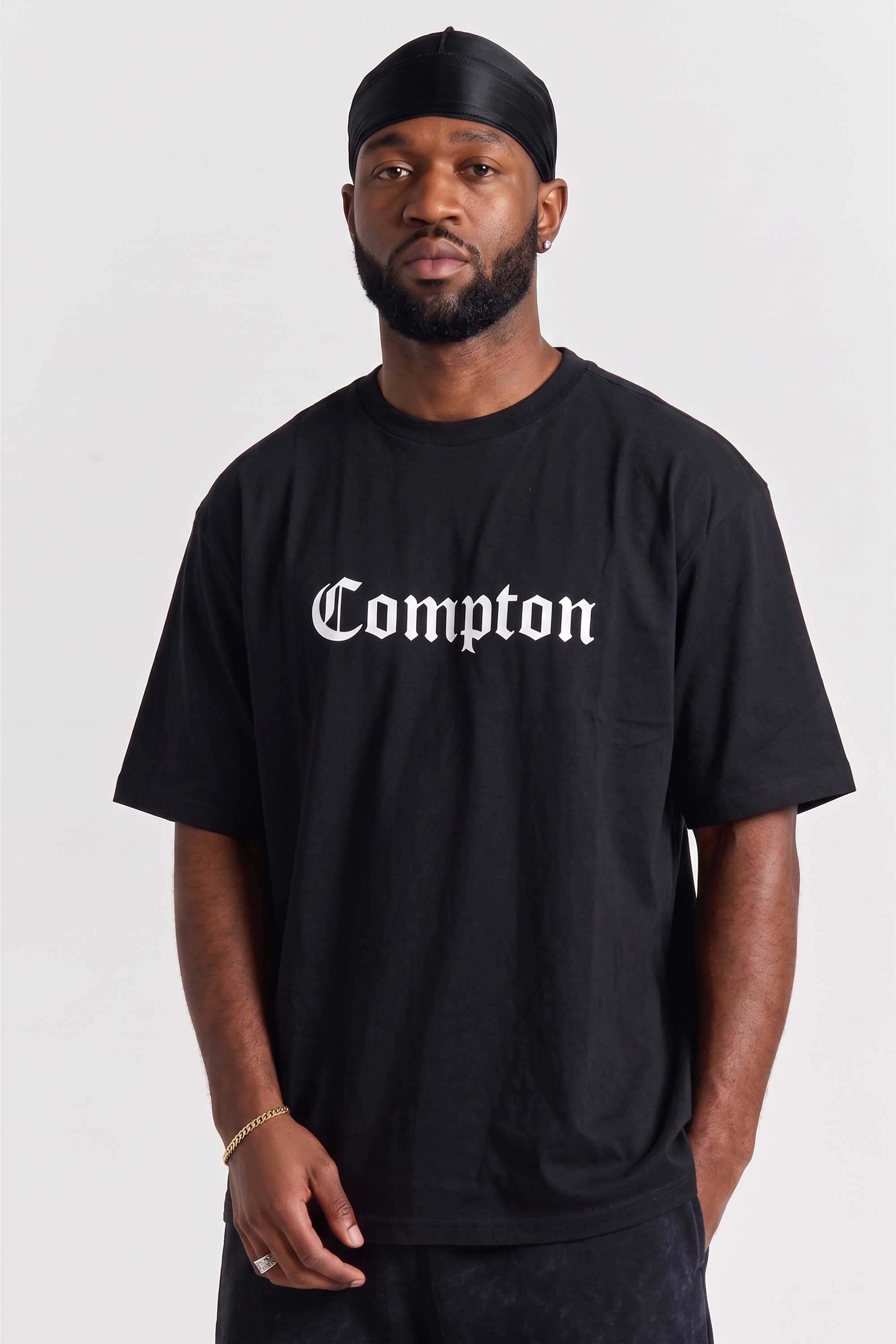 Camiseta Compton Oversized Classic Preta