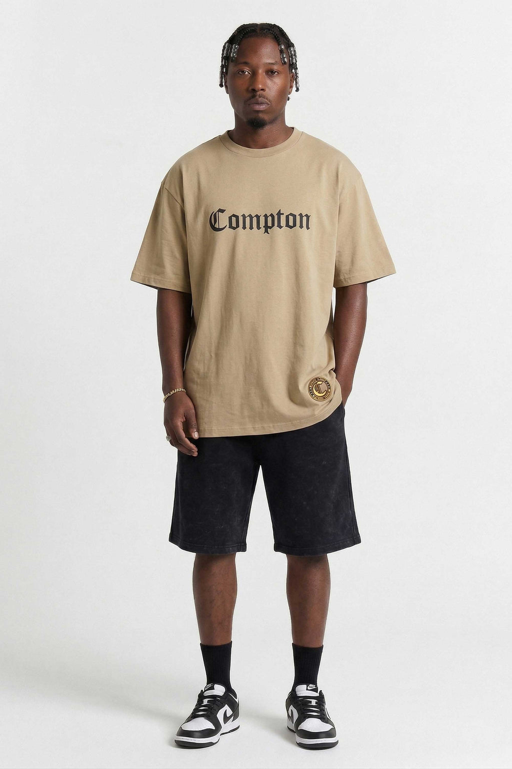 Camiseta Compton Oversized Classic Caqui