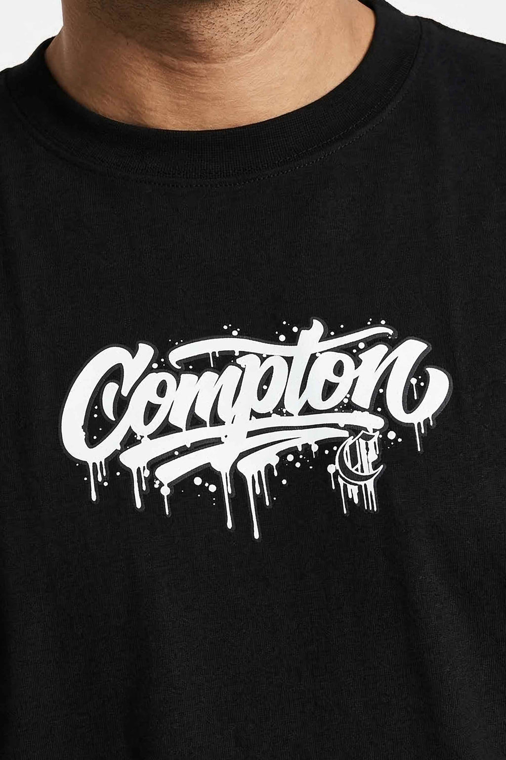 Camiseta Compton Oversized Drained Preta