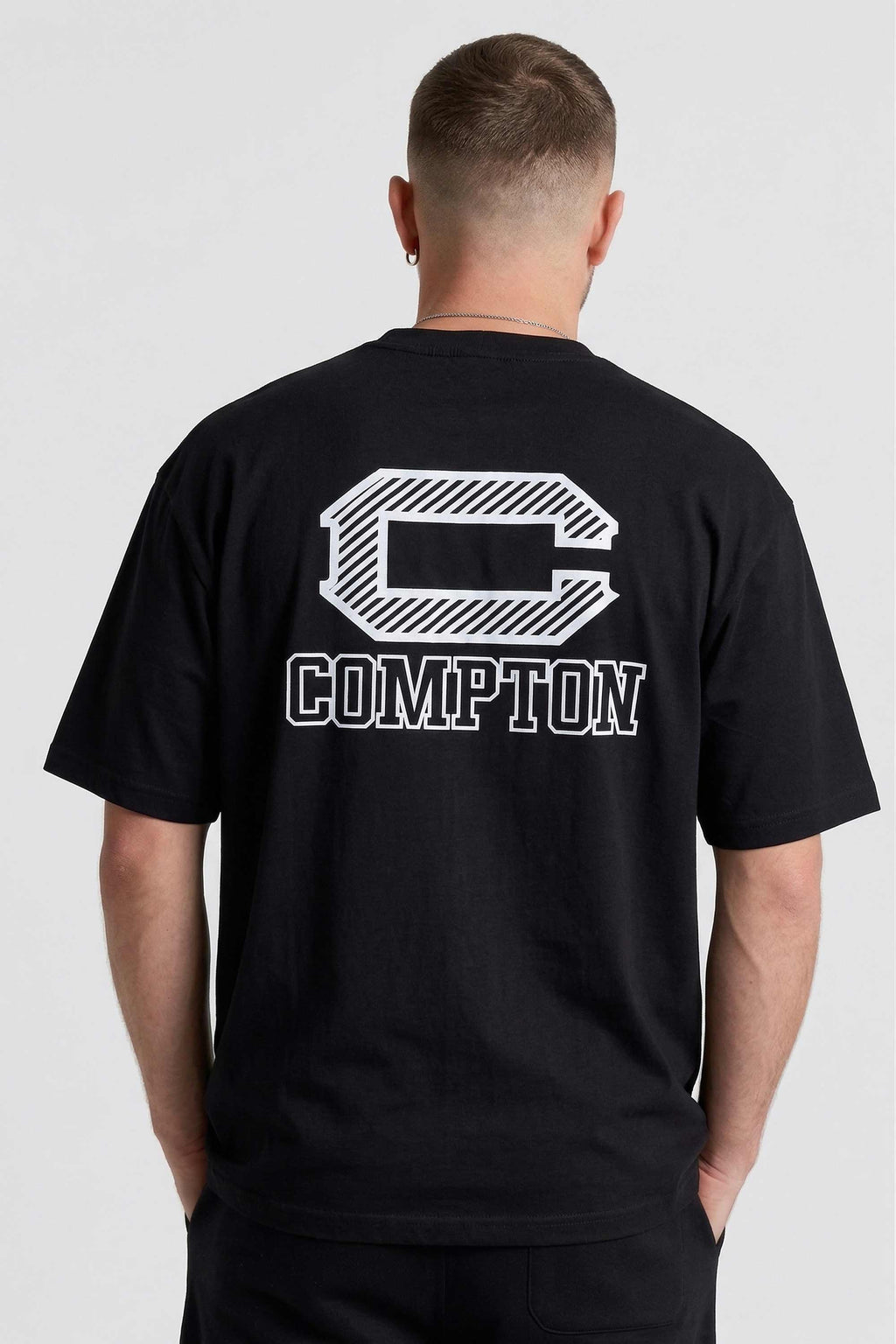 Camiseta Compton Oversized Illusion Preta