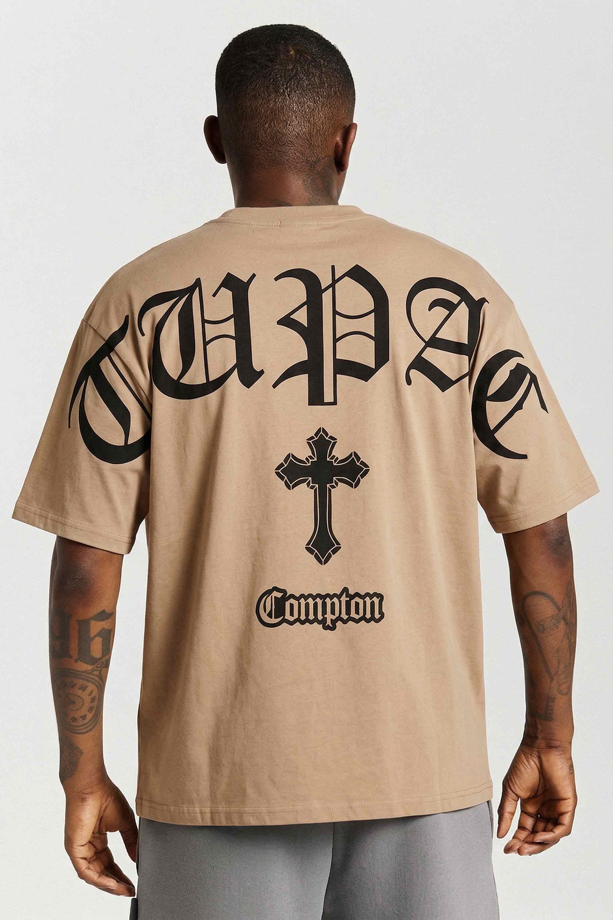 Camiseta Compton Oversized Tupac Caqui