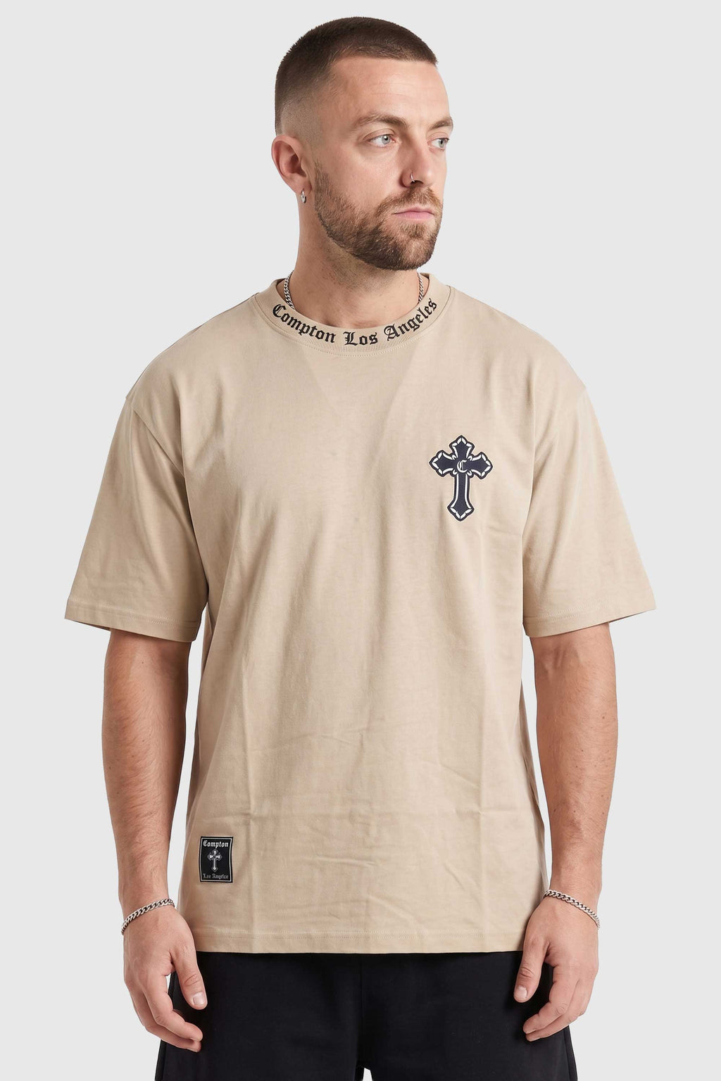 Camiseta Compton Oversized Gang Cross Bege