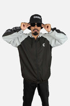 Jaqueta Compton Corta Vento Raglan Preto e Cinza