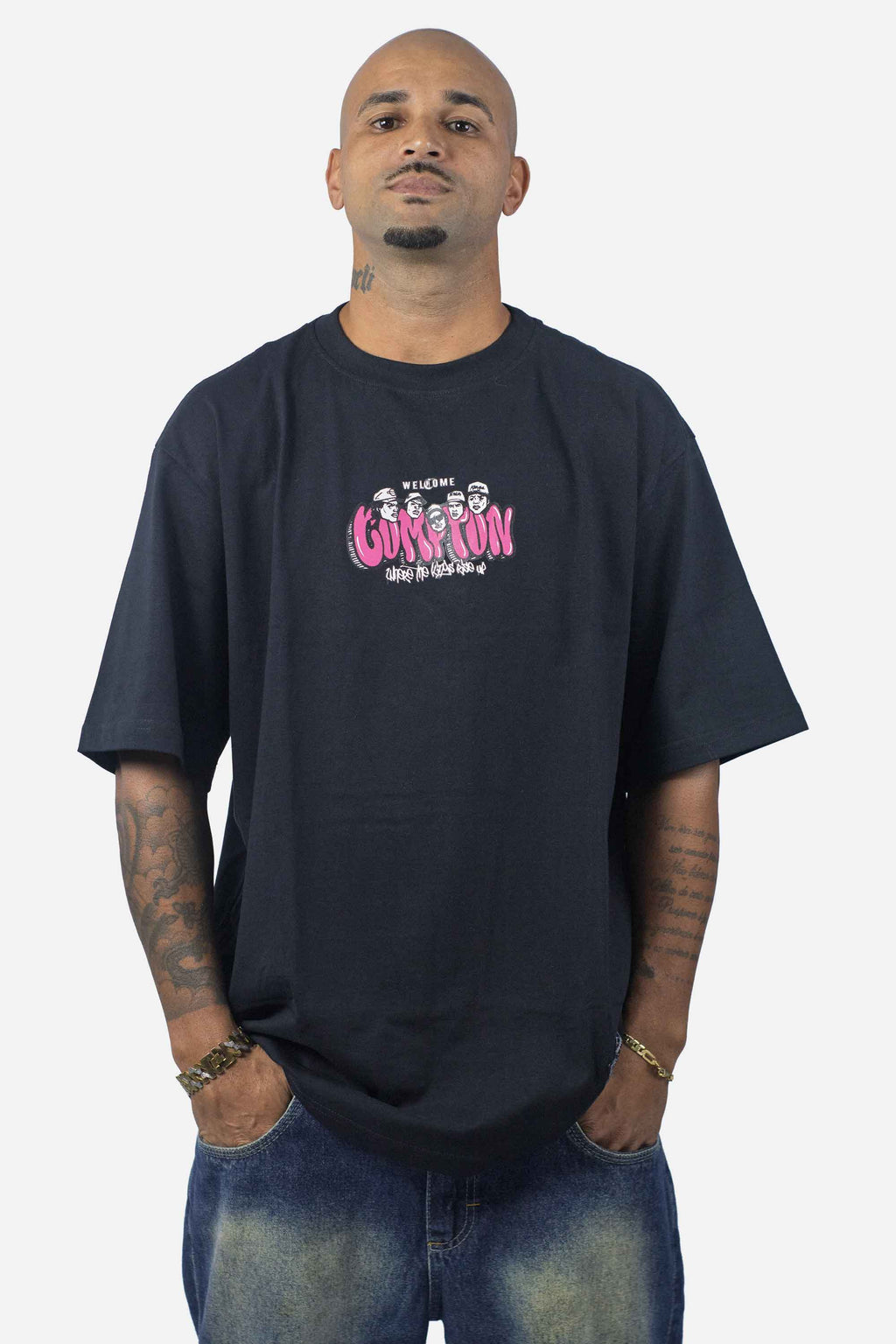 Camiseta Compton Oversized Welcome Preta