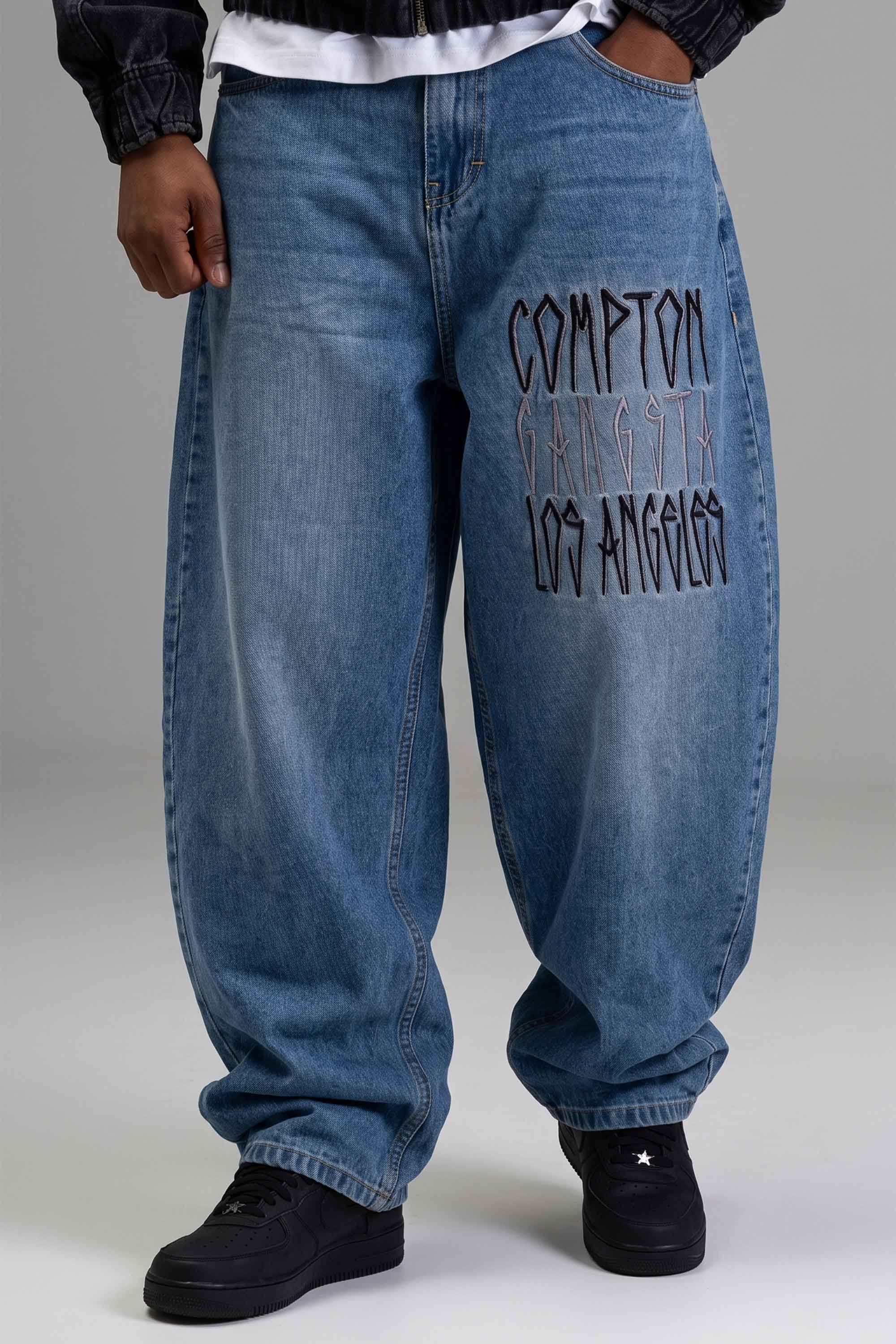 Calça Jeans Compton Bordada Pixo Two Pocket