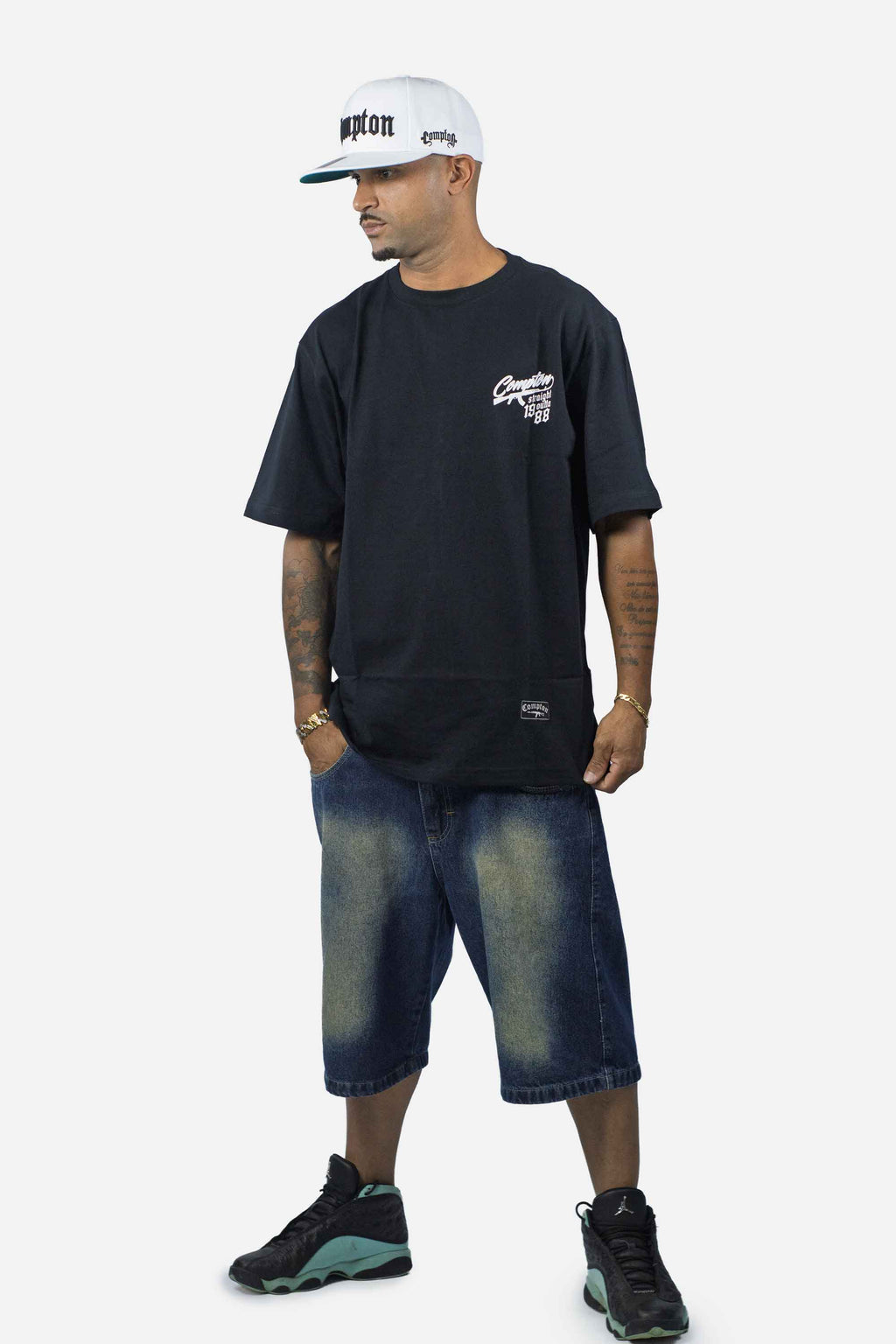 Camiseta Compton Oversized Bullet Preta