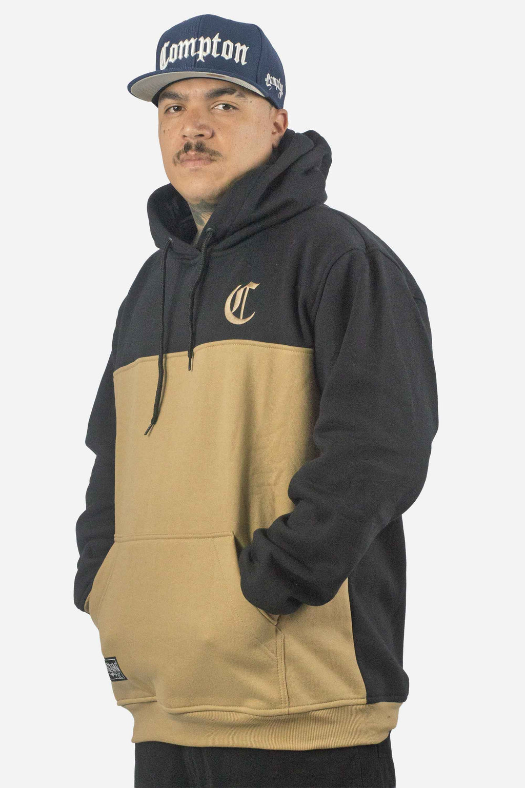 Moletom Compton Canguru Bicolor Bordado Preto E Caqui