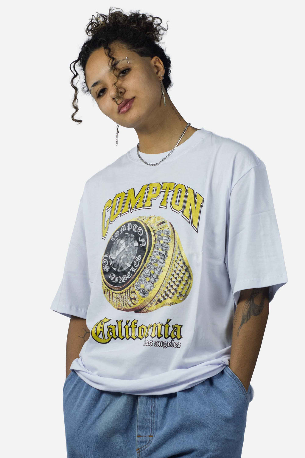Camiseta Compton Oversized Champion Rings Branca