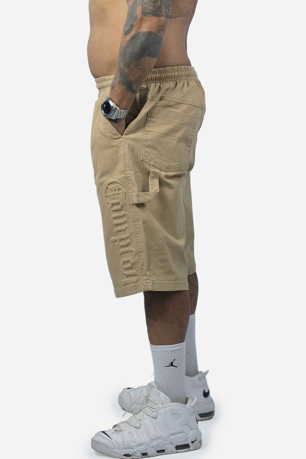 Bermuda Sarja Compton Carpinteiro Logo 3D Caqui