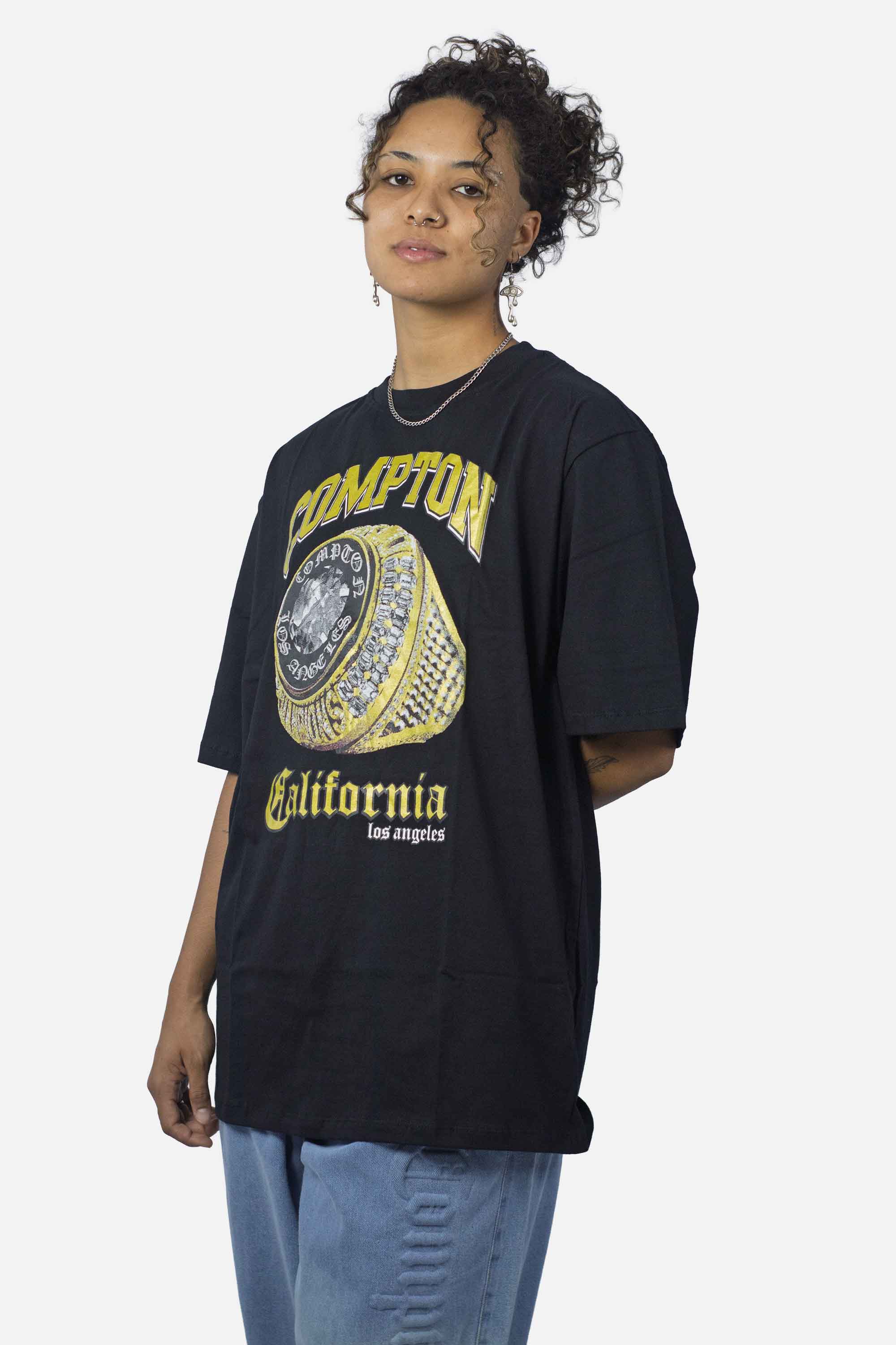 Camiseta Compton Oversized Champion Rings Preta - COMPTON