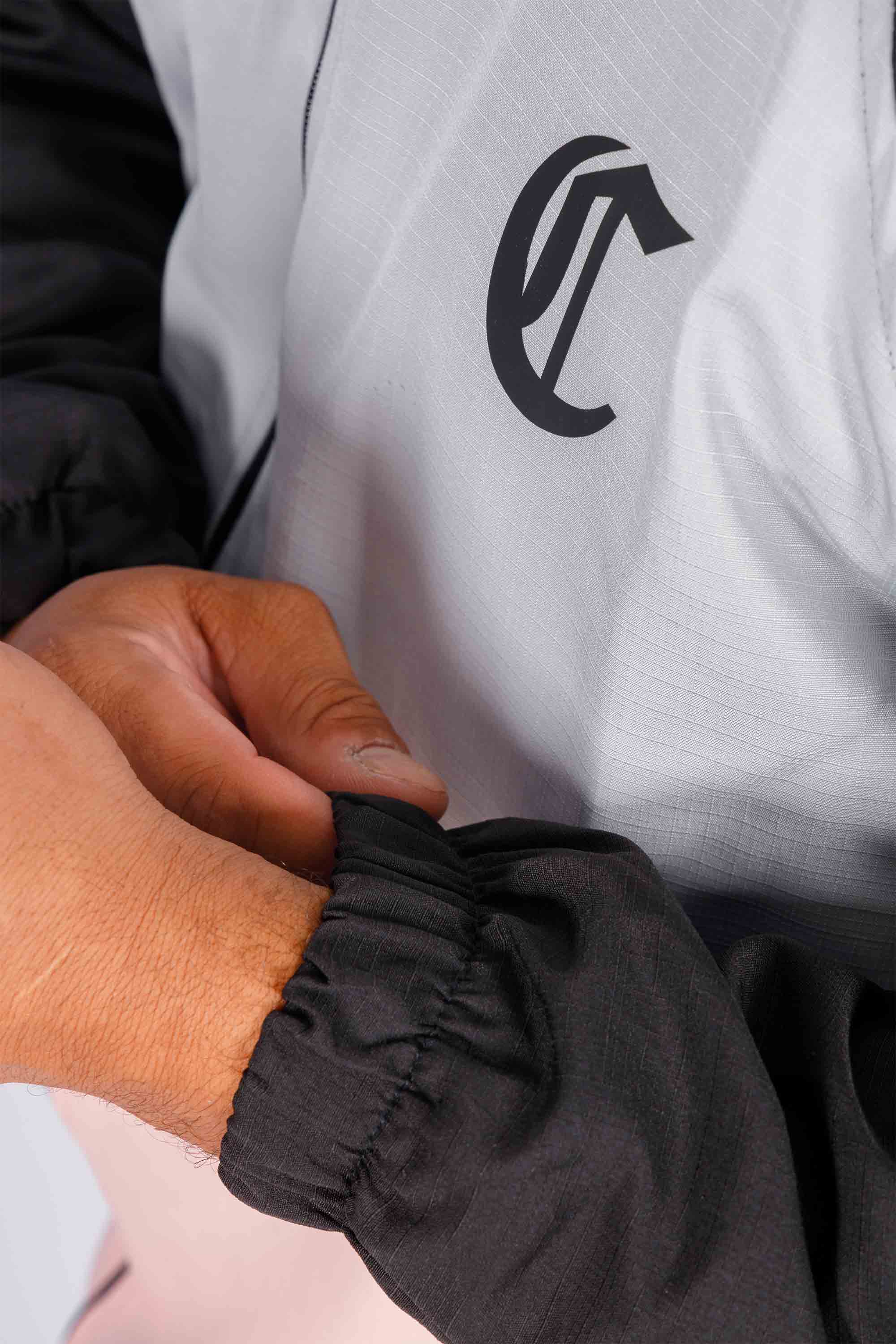 Jaqueta Compton Corta Vento Logo Refletivo Rosa