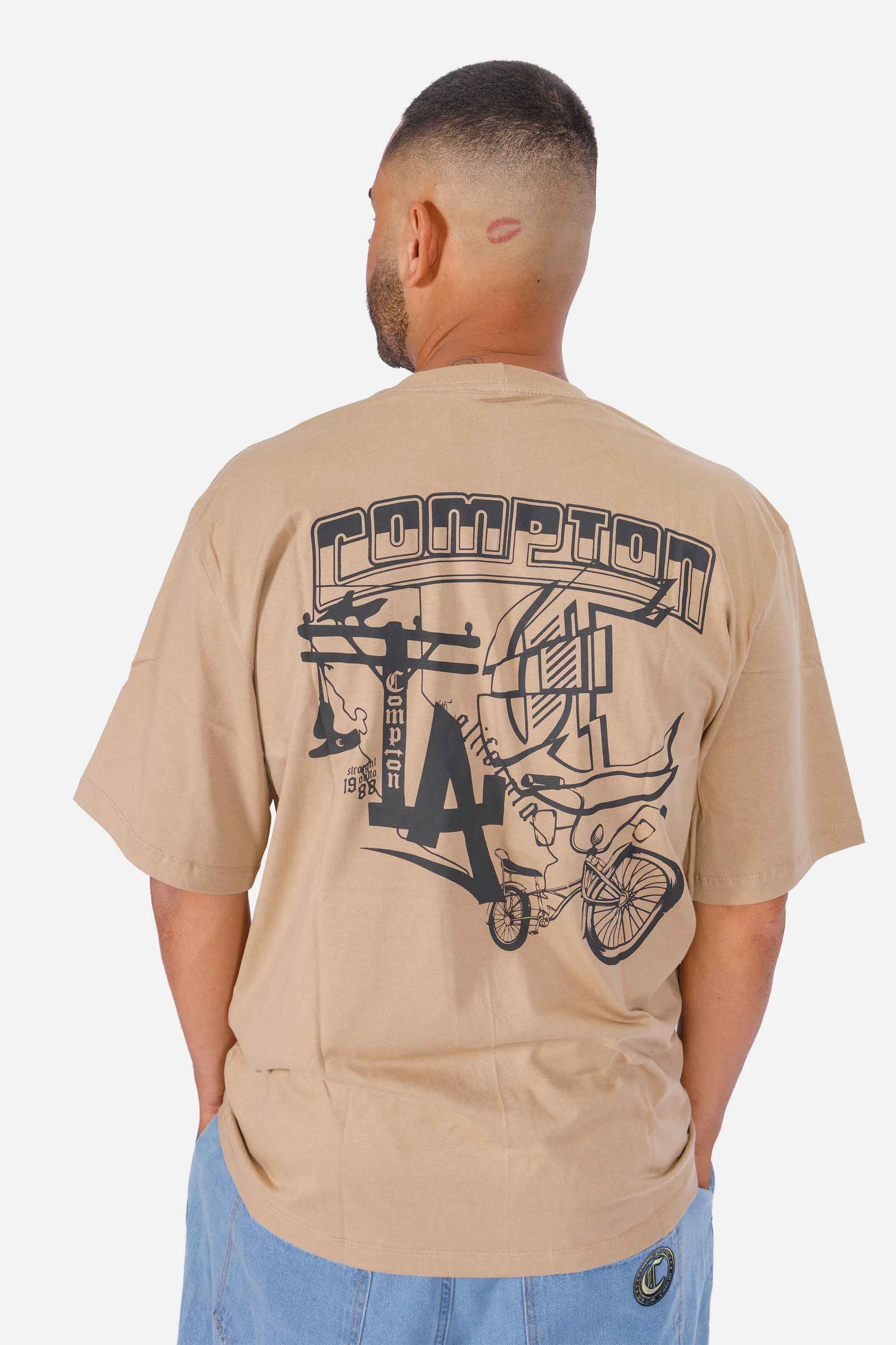 Camiseta Compton Oversized Lowbike Legacy Caqui