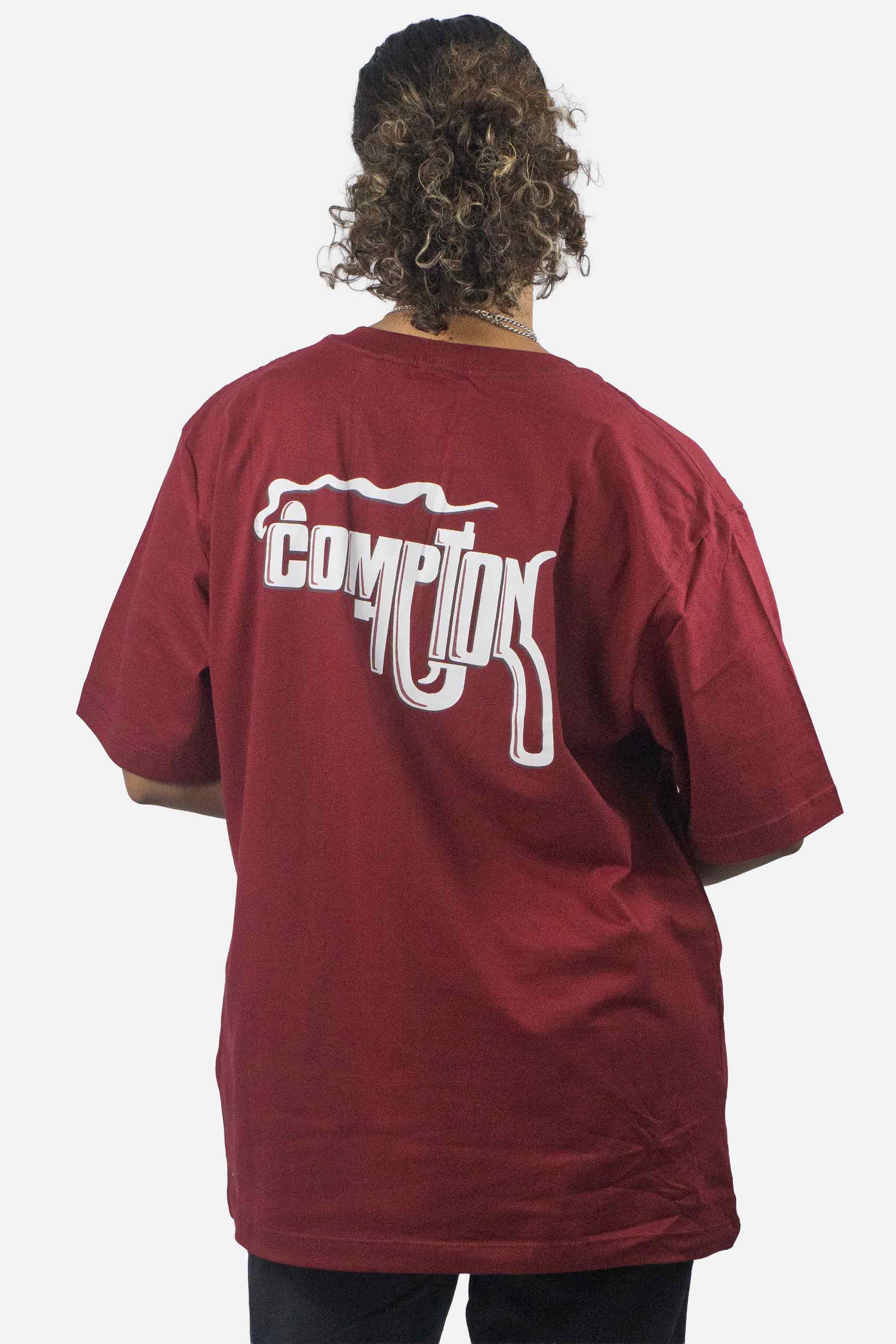 Camiseta Compton Oversized Fatal Weapon Vinho