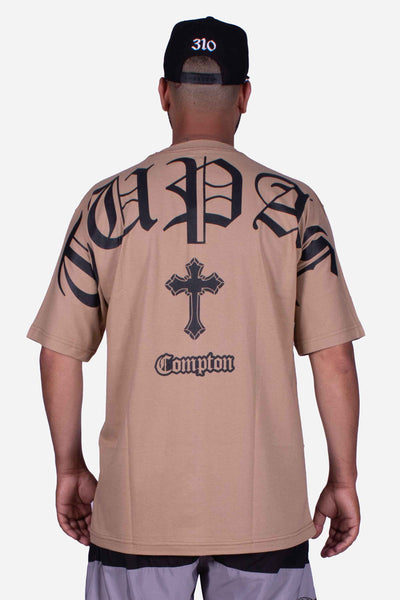 Camiseta Compton Oversized Tupac Caqui
