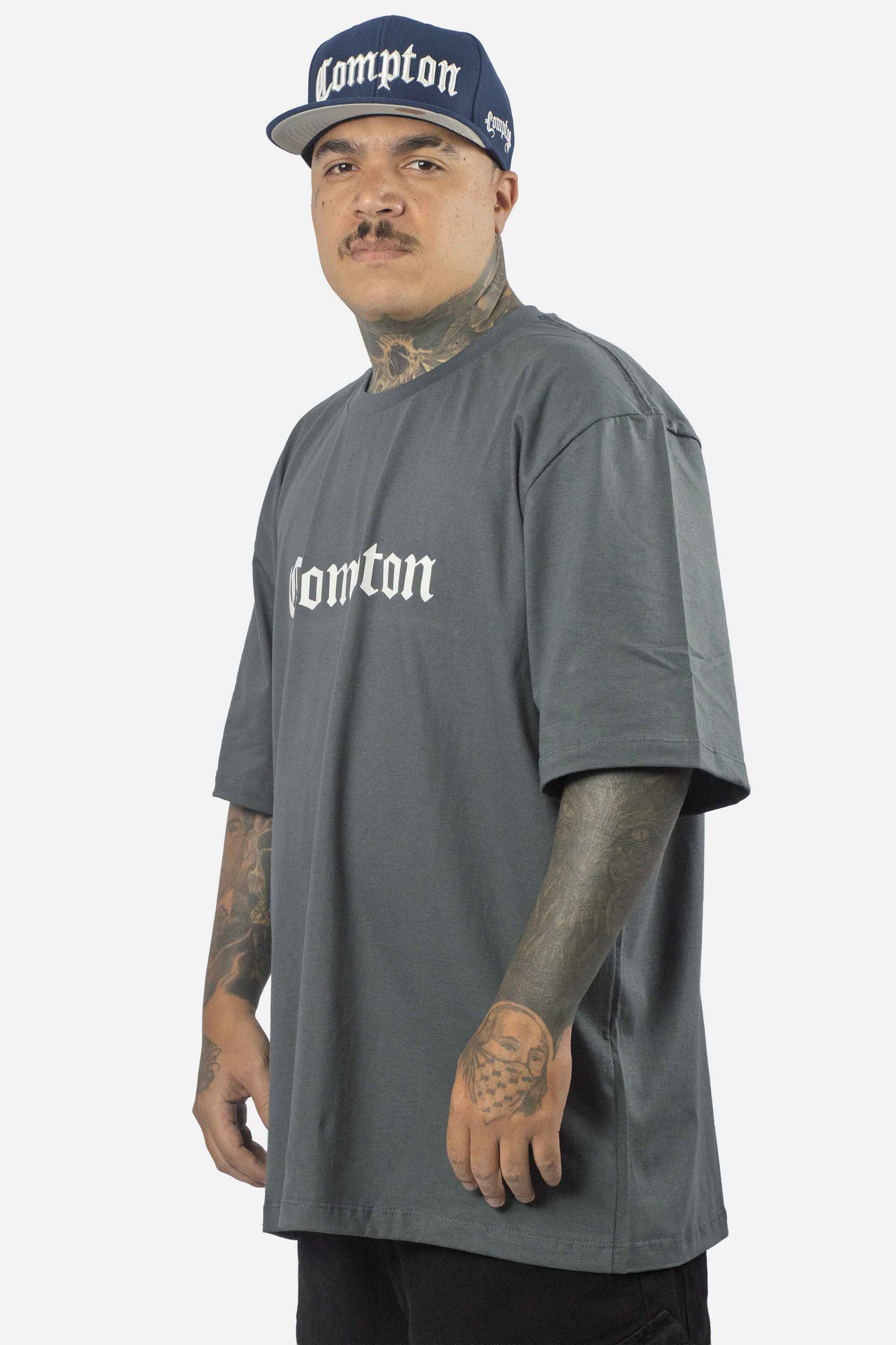 Camiseta Compton Oversized Classic Cinza