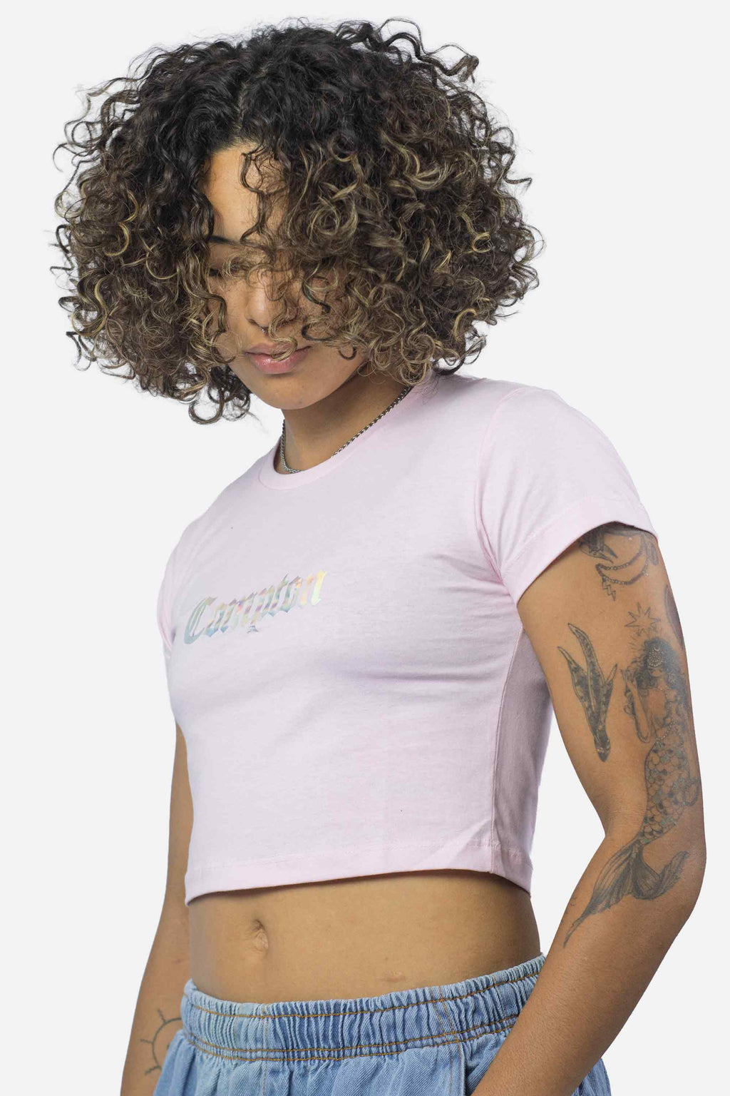 Camiseta Cropped Compton Logo Holográfico Rosa