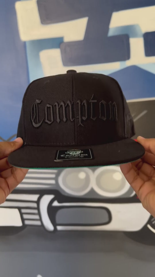 Boné Compton Aba Reta Snapback Classic All Black
