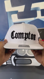 Boné Compton Aba Reta Snapback Classic Branco